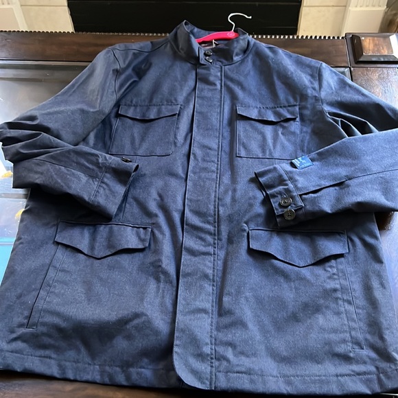 Cremieux
Daniel Cremieux Signature Loro Piana Field Coat - Picture 6 of 17